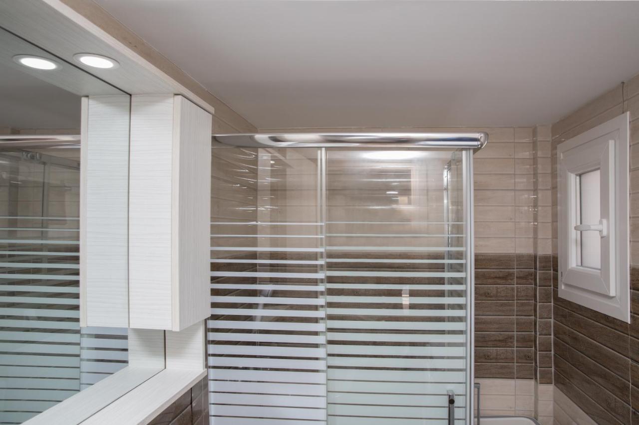 Cosy Apartment With Terrace Near Metro Station Αθήνα Εξωτερικό φωτογραφία